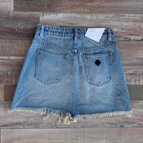 Abrand Jeans Aline Denim Skirt Size 26 - Picture 2 of 4